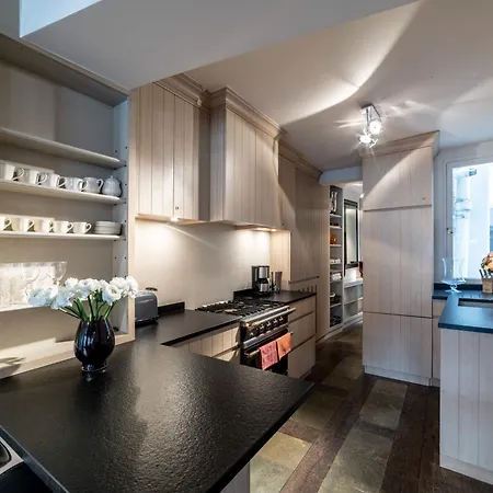 Odeon Apartment Paris