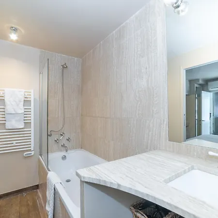 Odeon Apartment *
